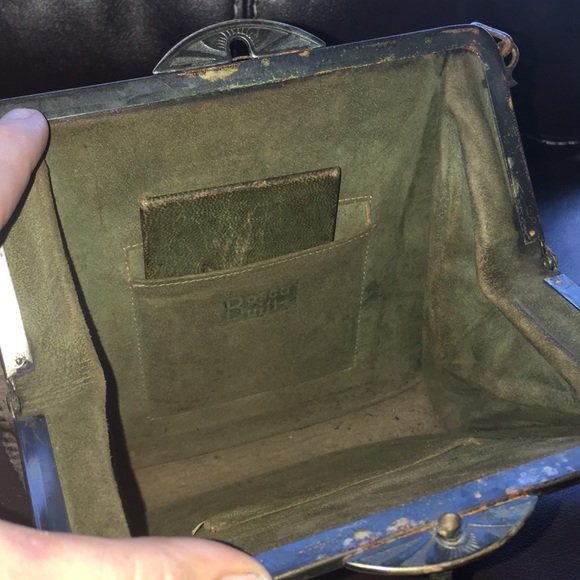 Vintage hand tooled leather purse Cute Mirror Inside - Picture 6 of 8